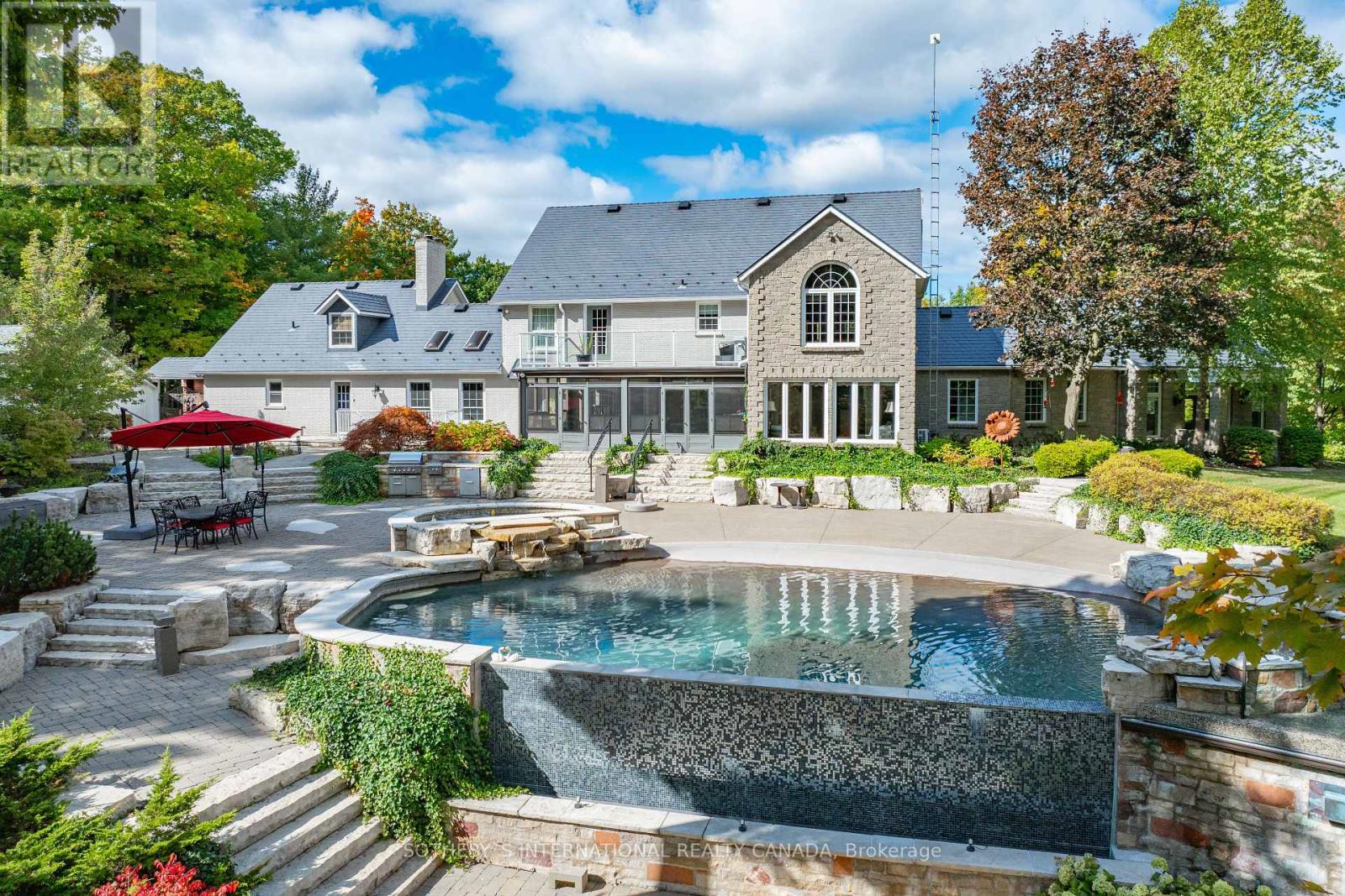 3867 QUARRY ROAD