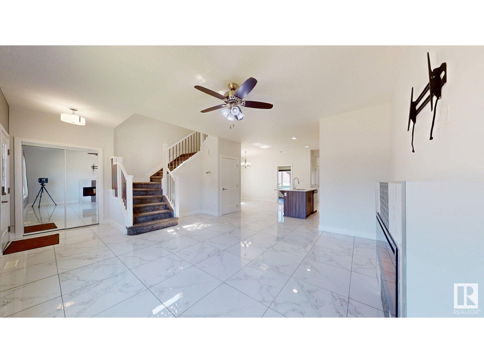 1210 163 ST SW
