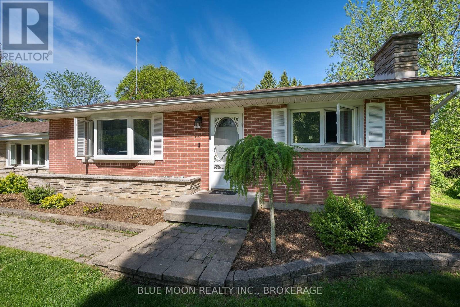 2545 LEEMAN ROAD