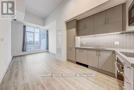 D615 - 38 ANDRE DE GRASSE STREET S