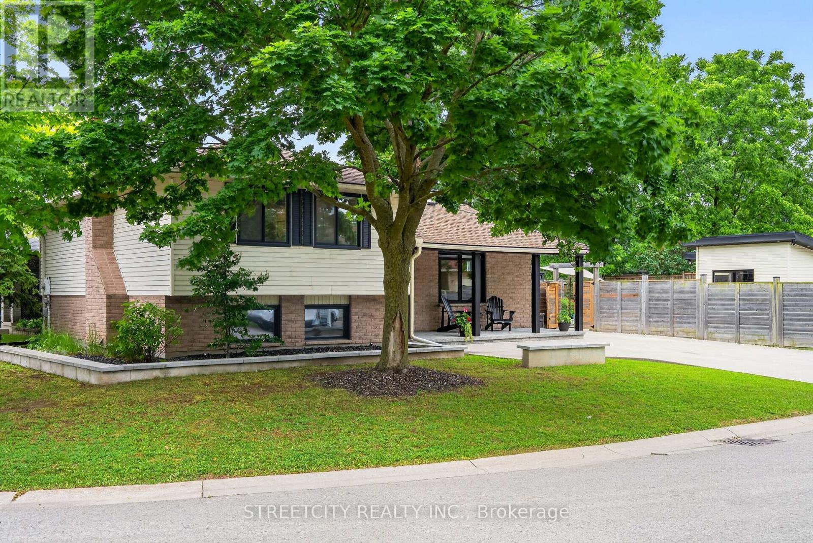 59 BLANCHARD CRESCENT
