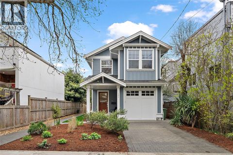 131 Ladysmith St Victoria BC V8V1J3