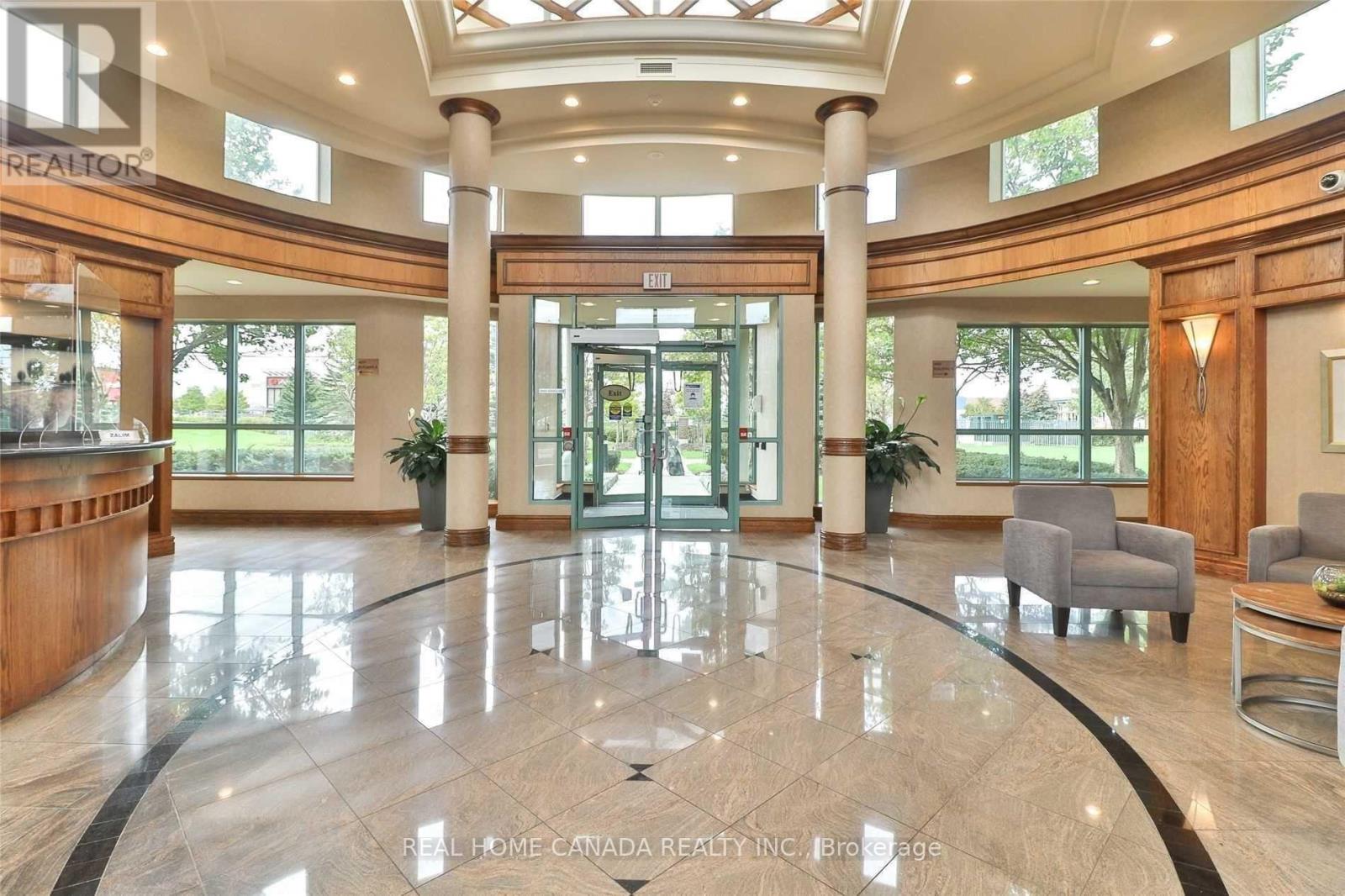 1802 - 4879 KIMBERMOUNT AVENUE