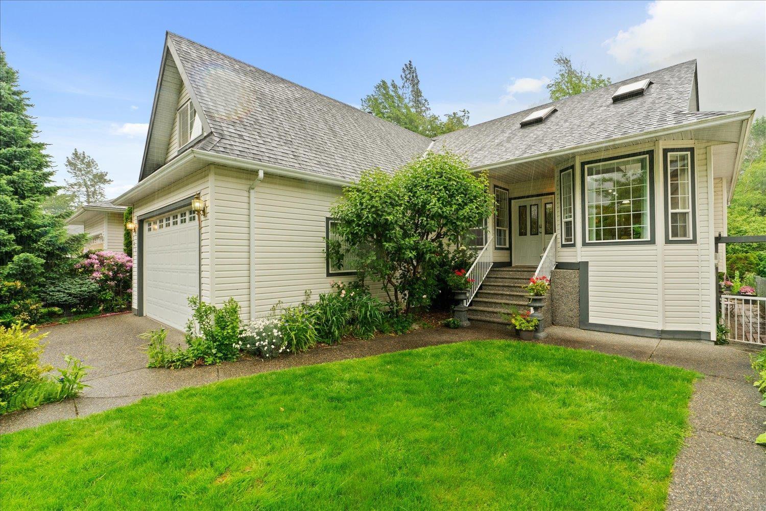 311 MIAMI RIVER DRIVE|Harrison Hot Springs