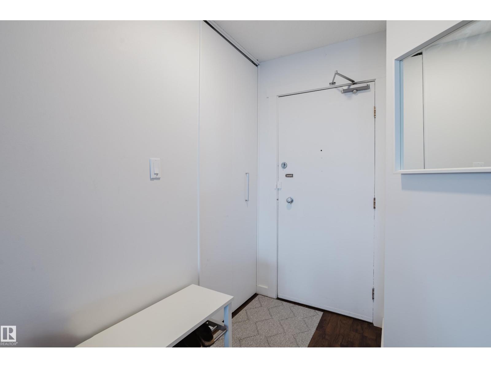 #402 10045 117 ST NW