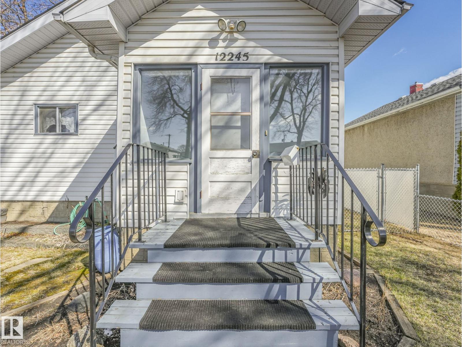 12245 96 ST NW
