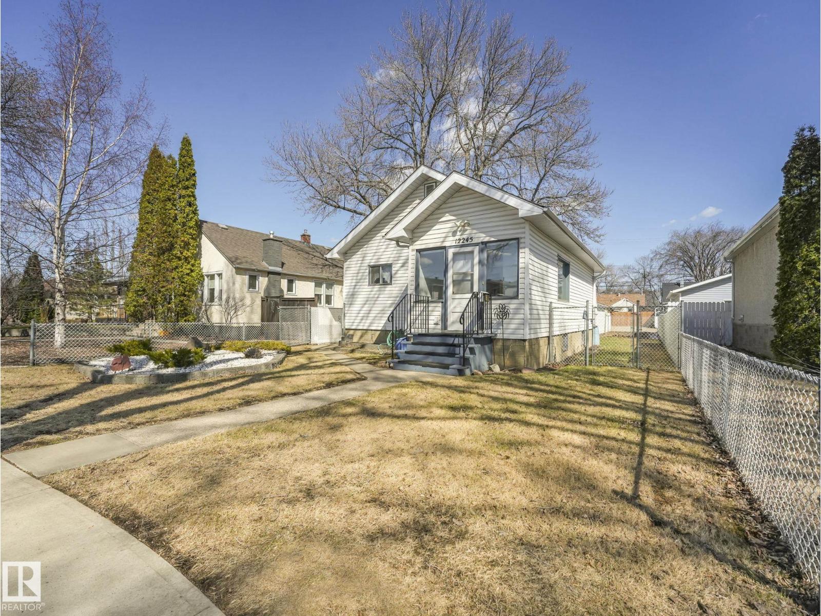 12245 96 ST NW