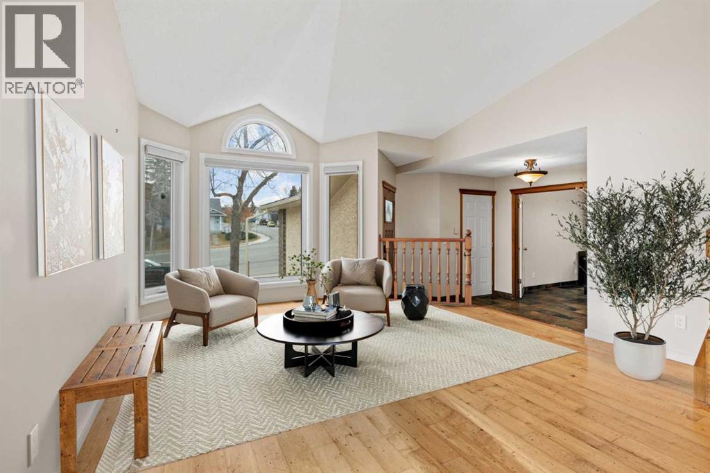 667 Macewan Drive NW