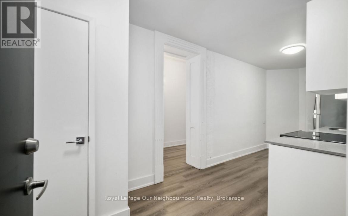 6 - 202 GREEN STREET