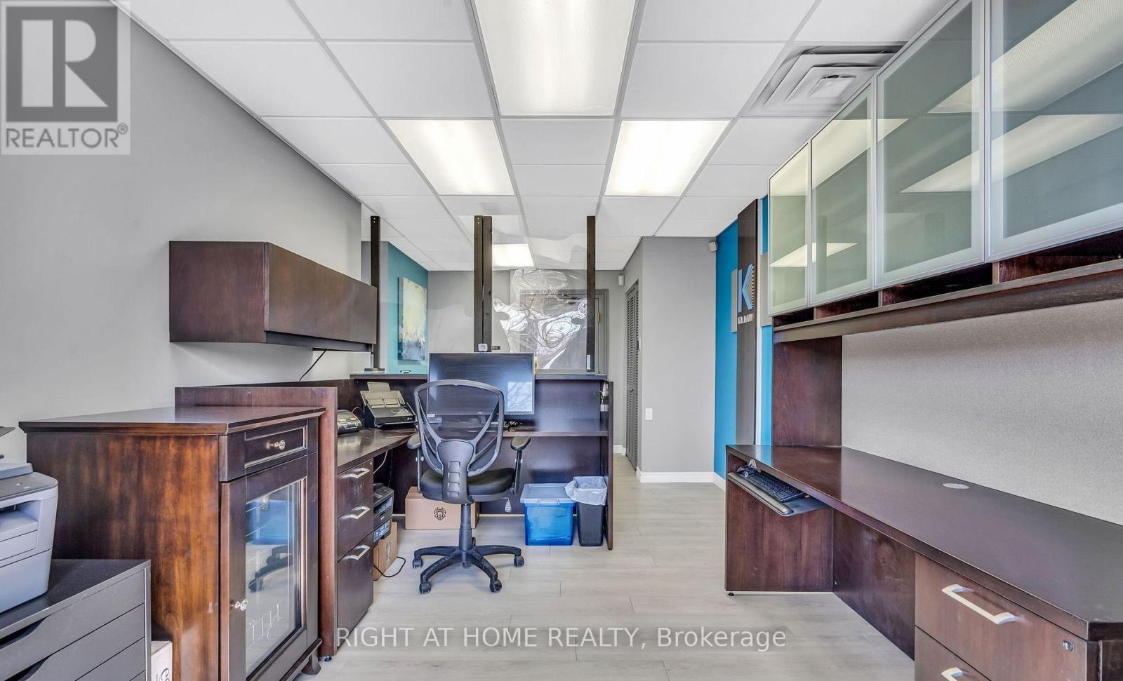 106 - 99 HOLLAND AVENUE