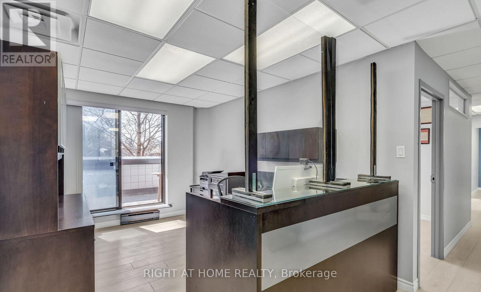 106 - 99 HOLLAND AVENUE