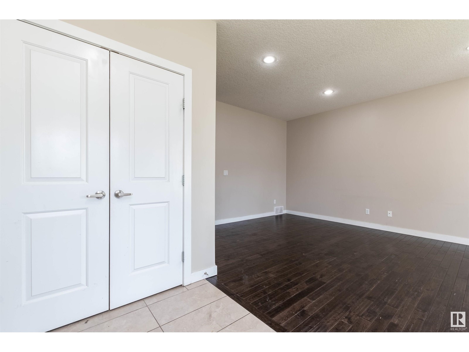 7708 79 AV NW