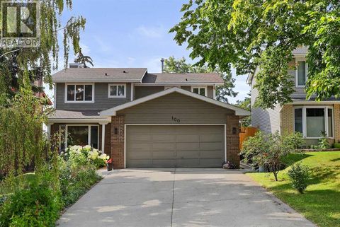 100 Hawkfield Crescent NW Calgary AB T3G1Z5