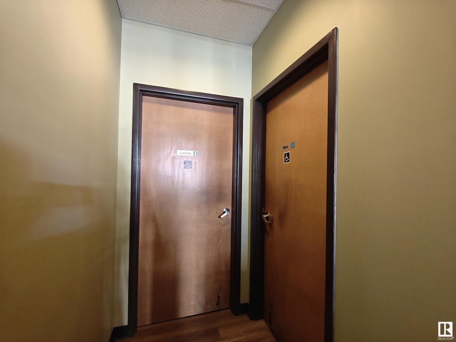 8724 109 ST NW