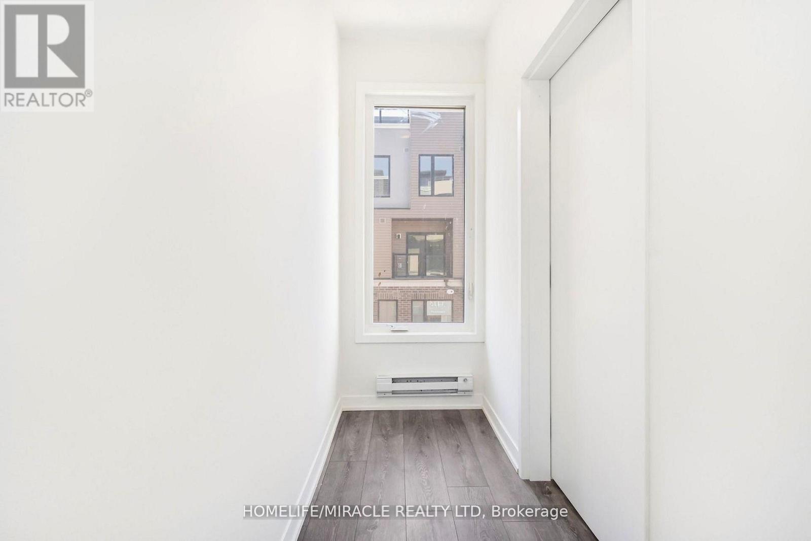 16 - 3415 RIDGEWAY DRIVE