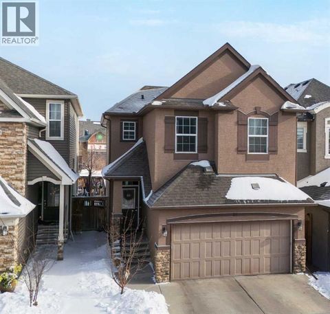 30 Cranarch View SE Calgary AB T3M2J3