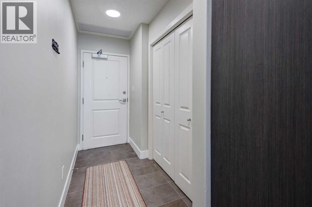 1103, 77 Spruce Place SW