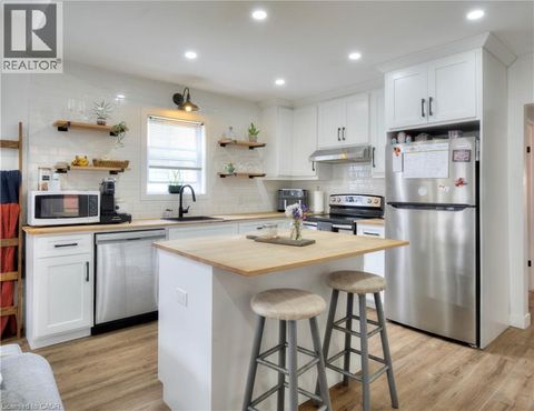 43 ELIZABETH Street St. Thomas ON N5R2X2