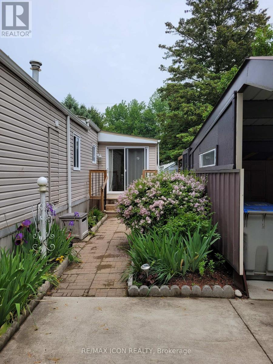 17 - 9839 LAKESHORE ROAD