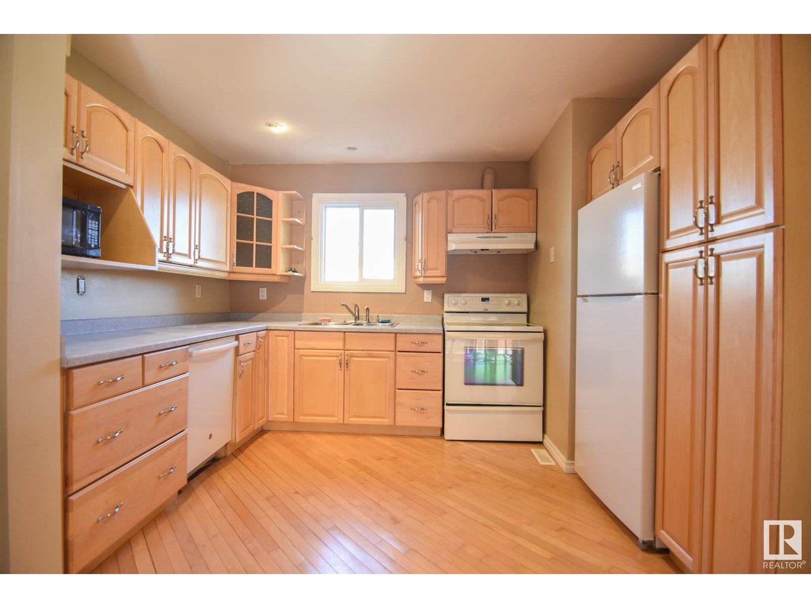 9225 MORINVILLE DR