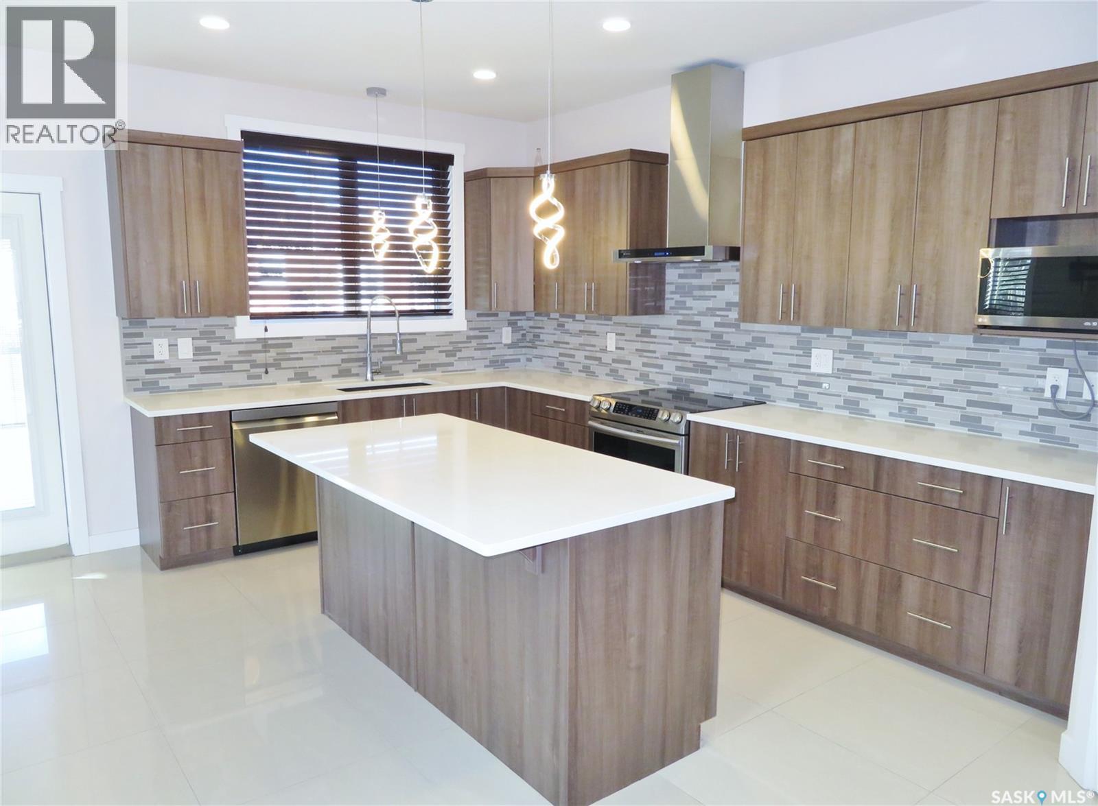 738 Pichler COVE