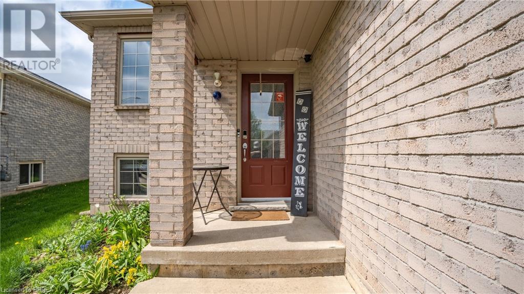 47 BREWSTER Way