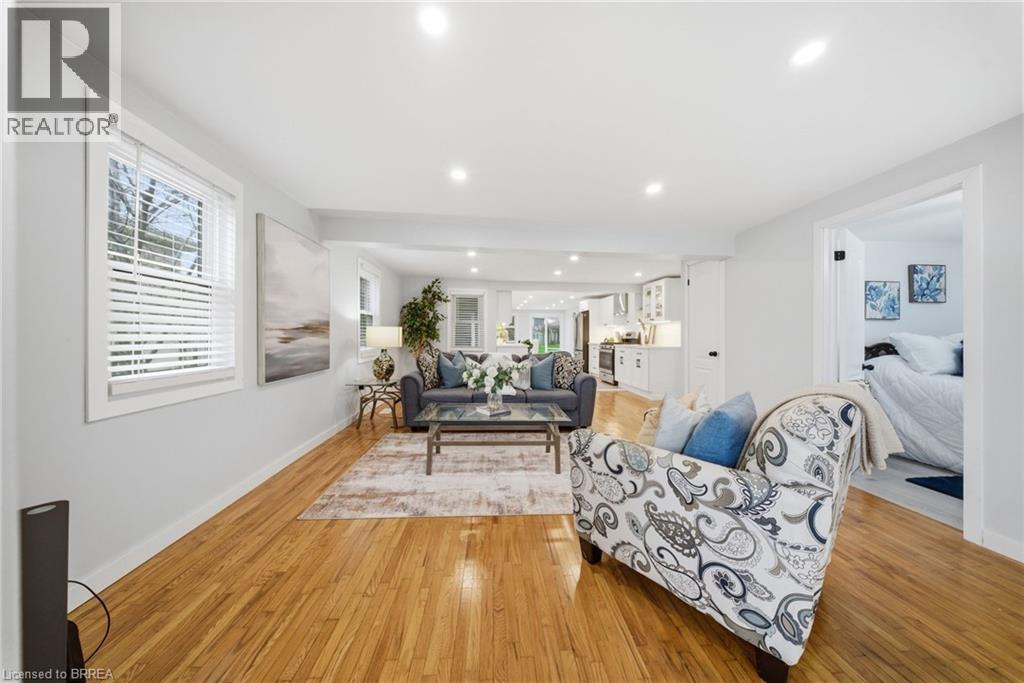 71 FOURTH Avenue