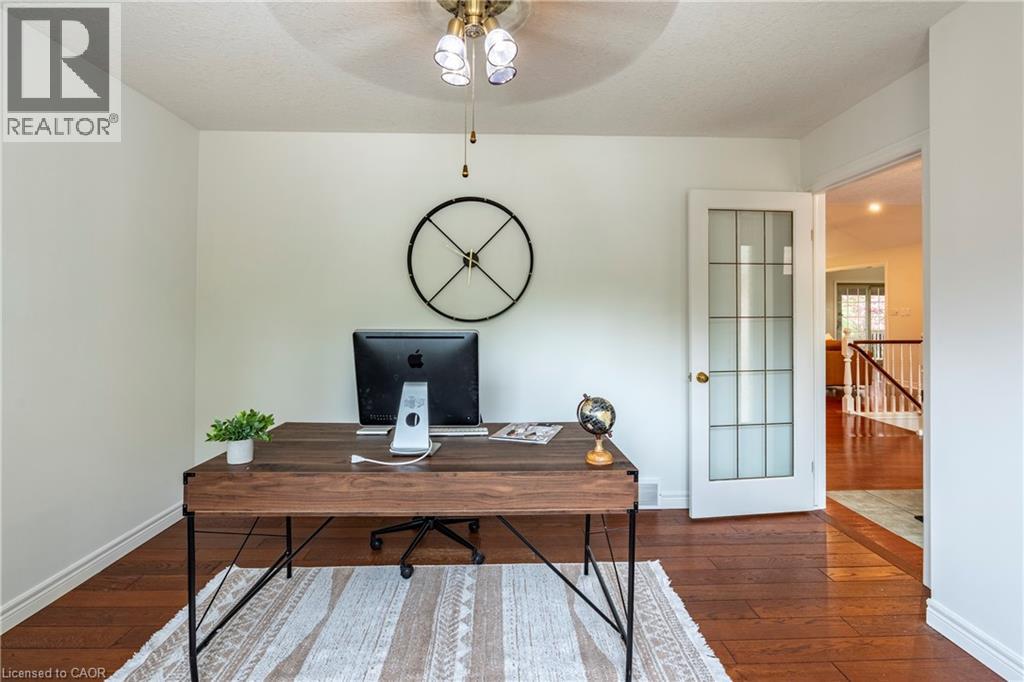 632 BAYHAMPTON Crescent