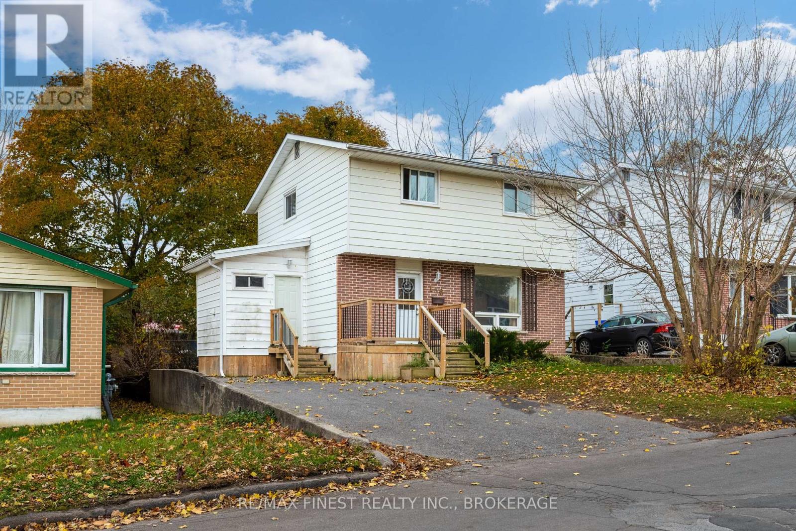 136 CALDERWOOD DRIVE