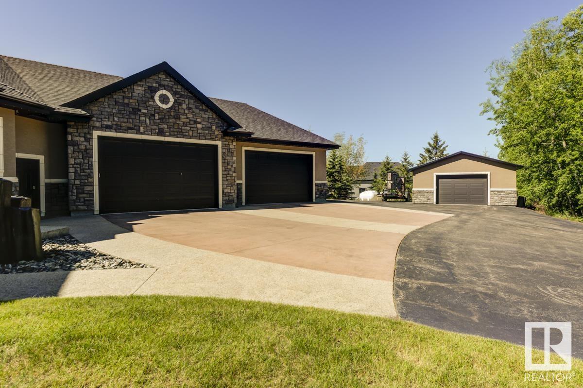 #217 52105 RGE ROAD 225