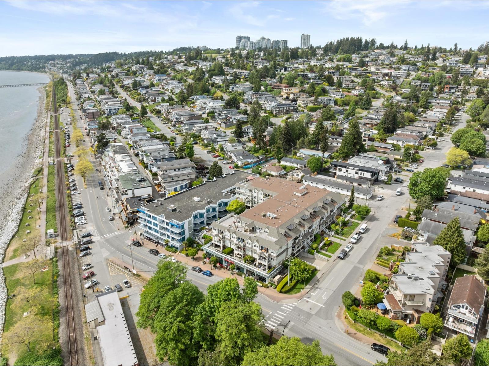 212 15621 MARINE DRIVE