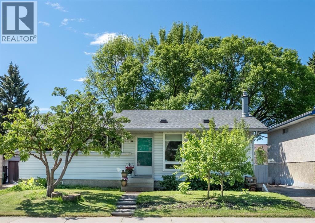 1019 Lysander Drive SE