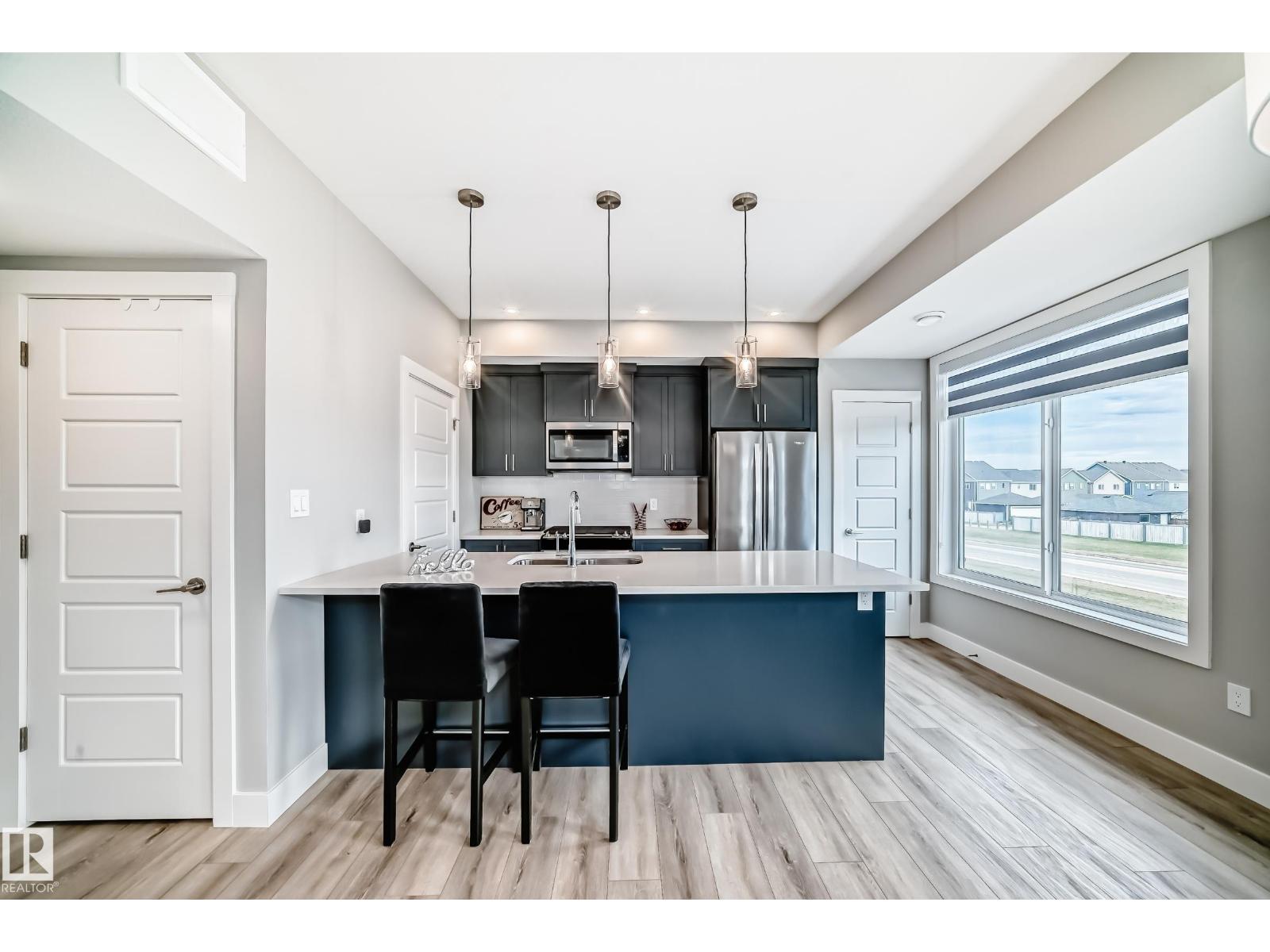 #50 6905 25 AV SW