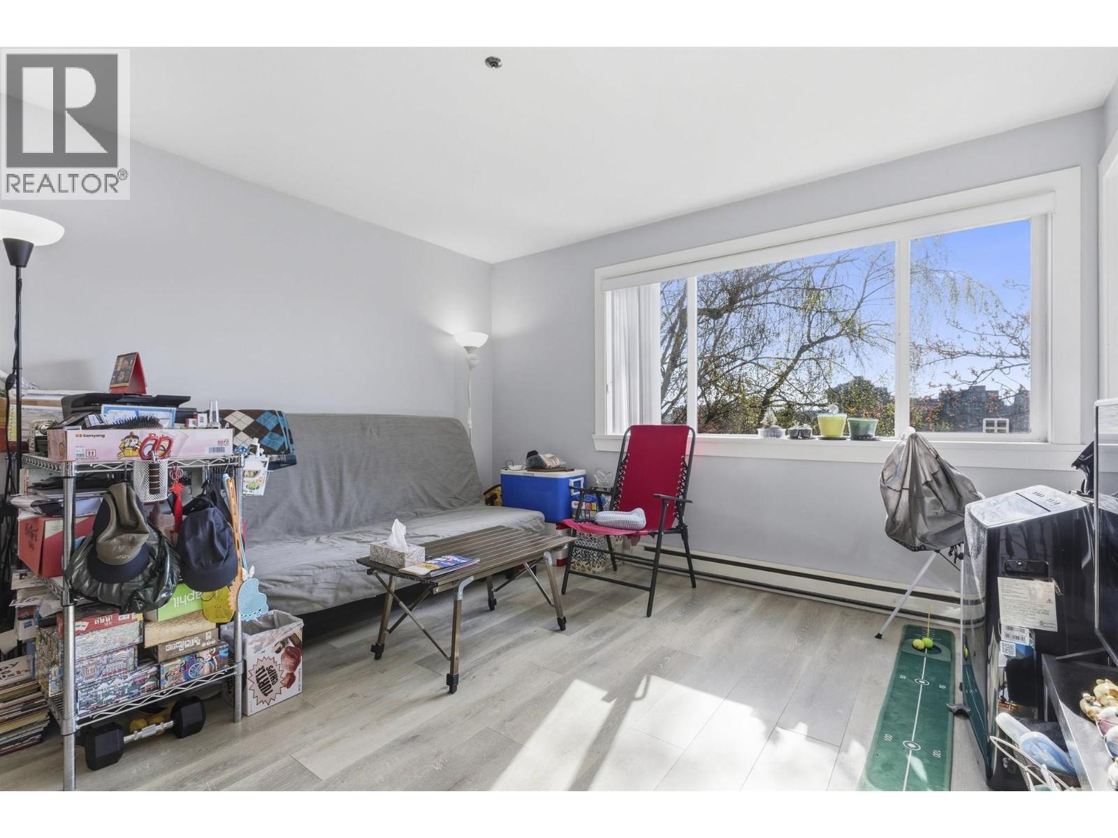 303 1310 CARIBOO STREET