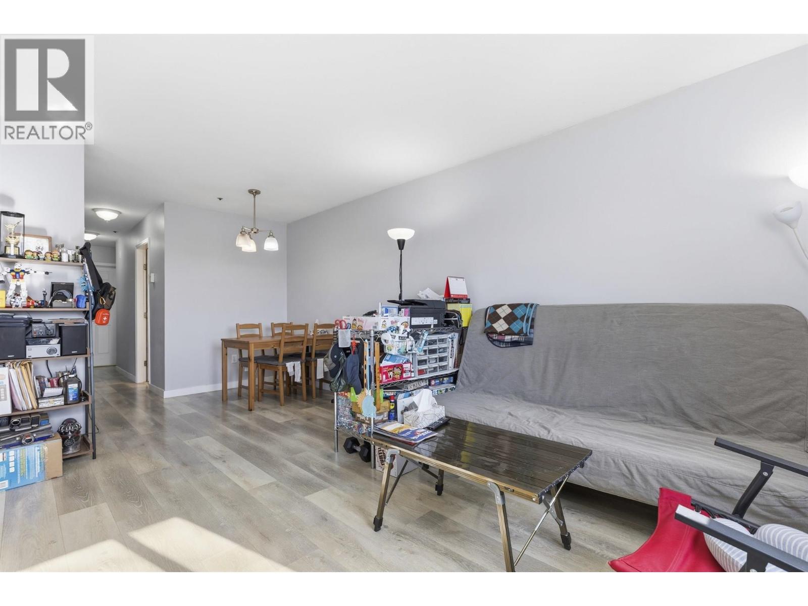 303 1310 CARIBOO STREET