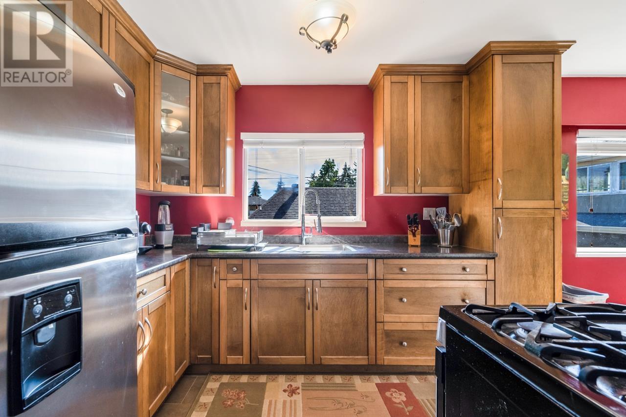10540 AINTREE CRESCENT