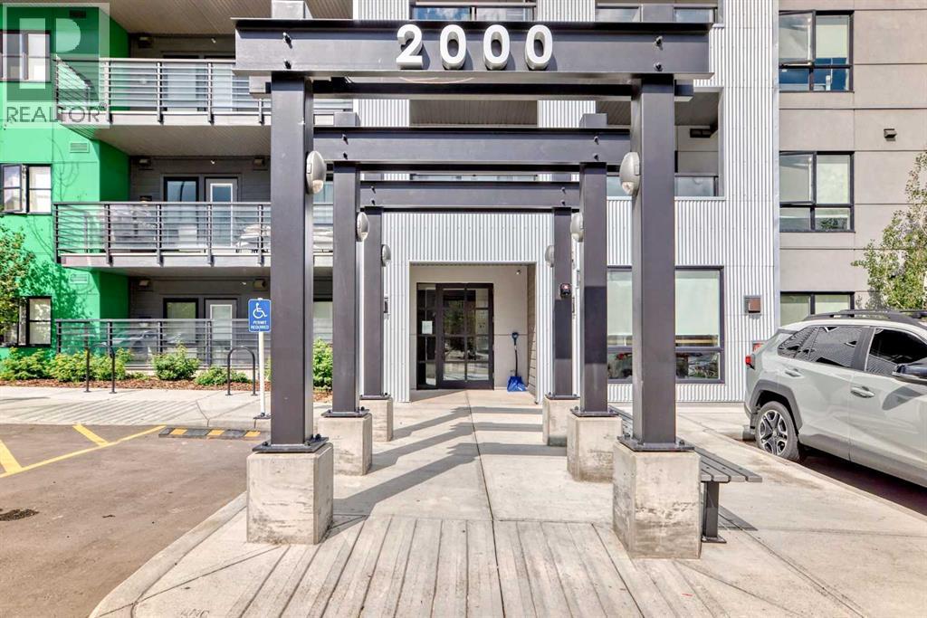 2314, 350 Livingston Common NE