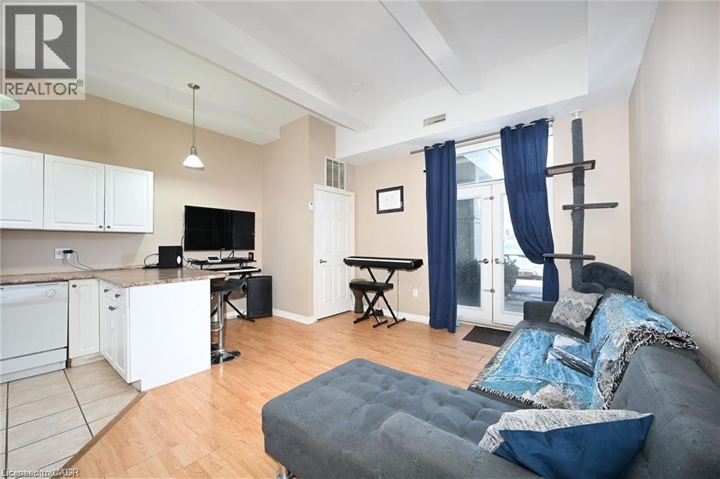 6365 DRUMMOND Road Unit# 105