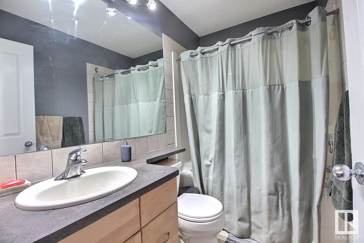 2527 HANNA CR NW