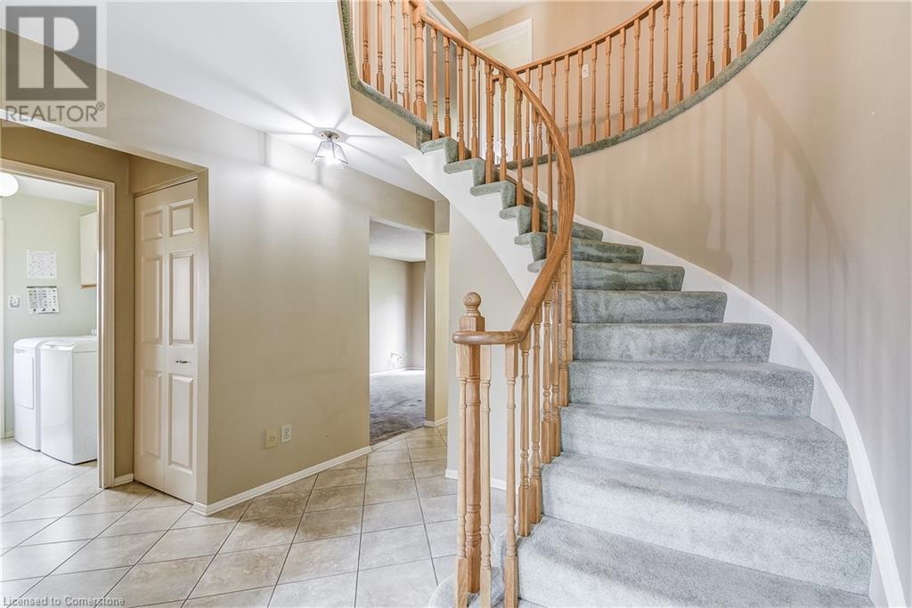 2113 FALLINGBROOK Court