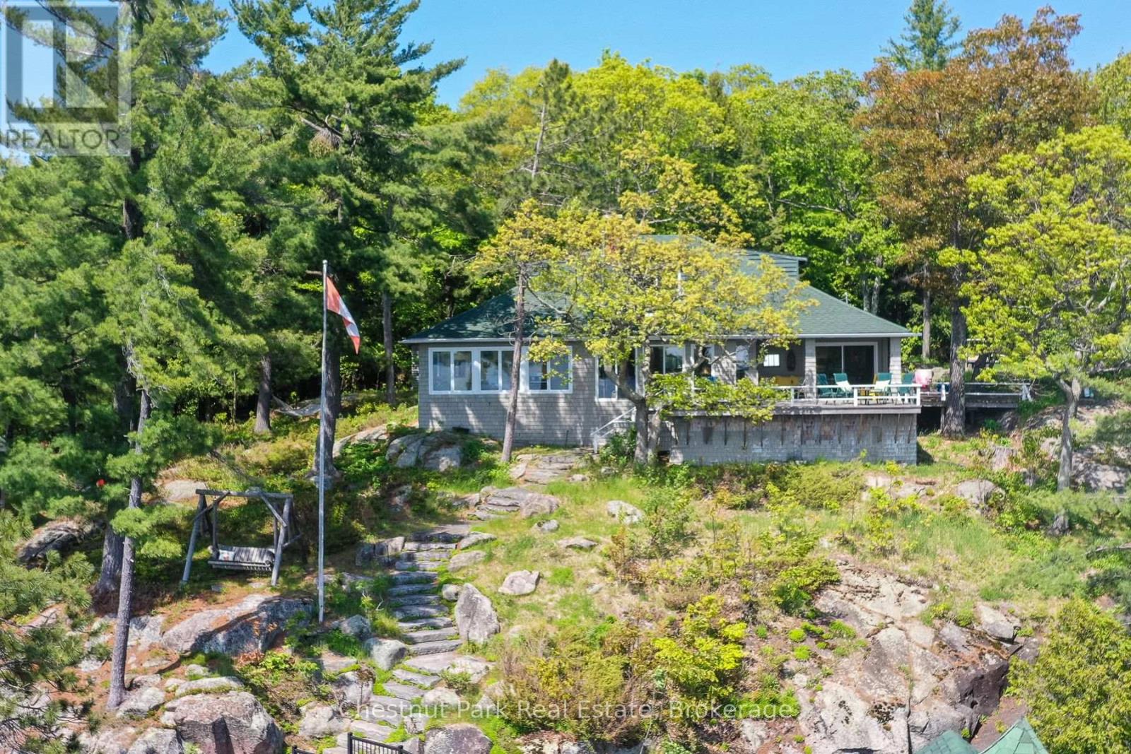 8 - 1869 MUSKOKA 118 ROAD W