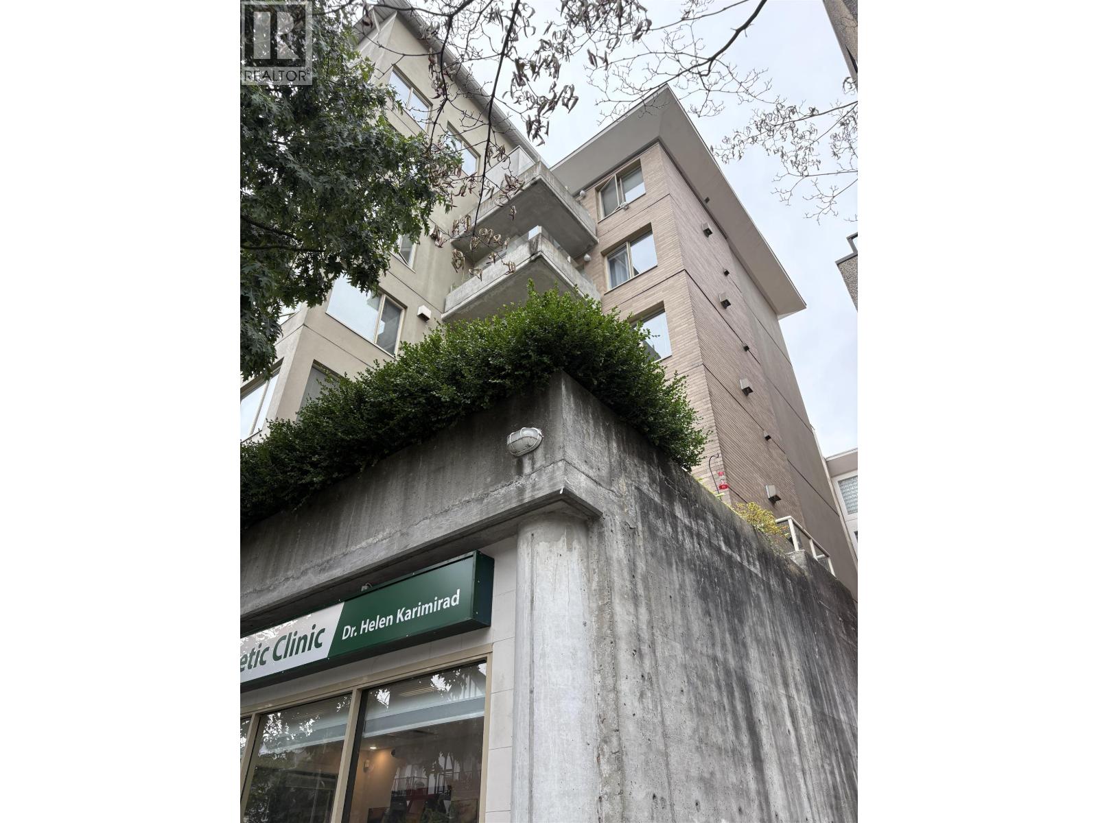 204 137 W 17TH STREET