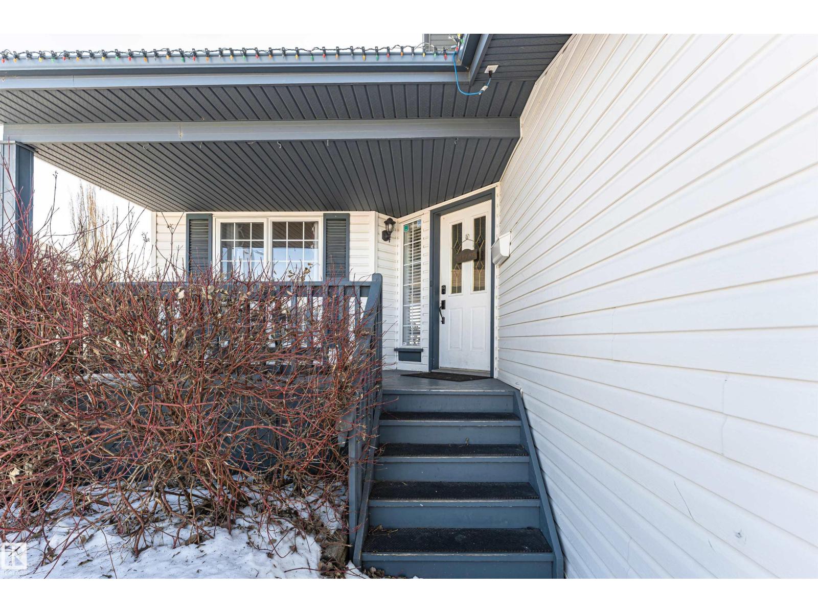 19047 51 AV NW