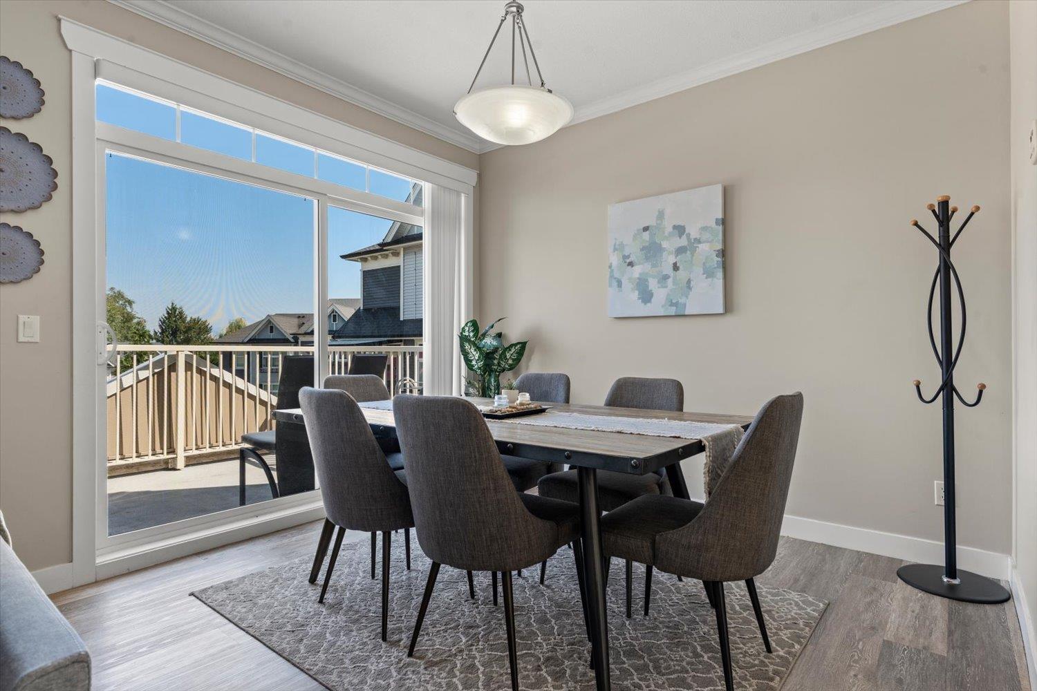13 5623 TESKEY WAY|Promontory