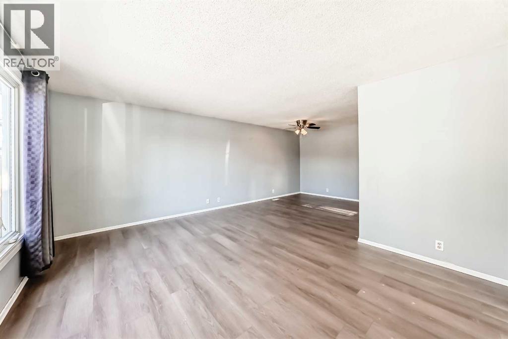 63 Falshire Place NE