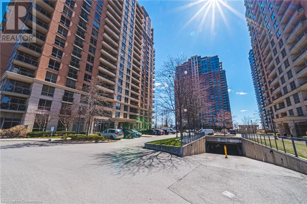 5229 DUNDAS Street W Unit# 1811