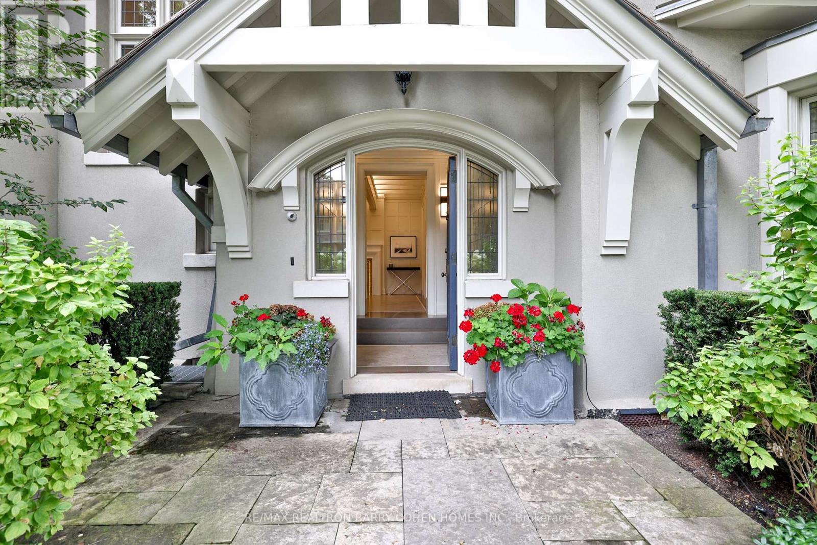 30 WHITNEY AVENUE