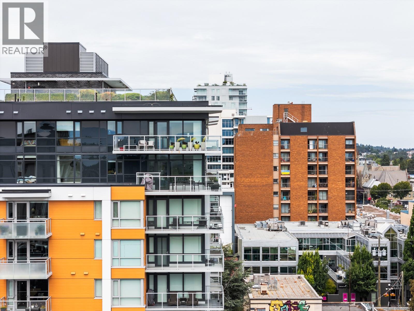 904 838 Broughton St