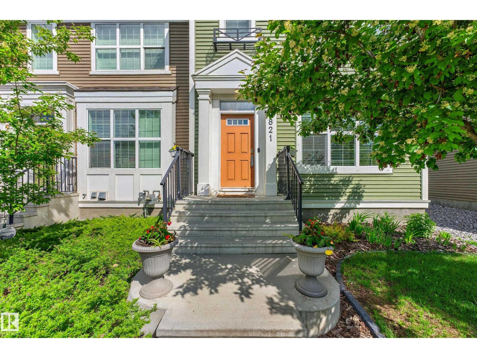 2821 MAPLE WY NW