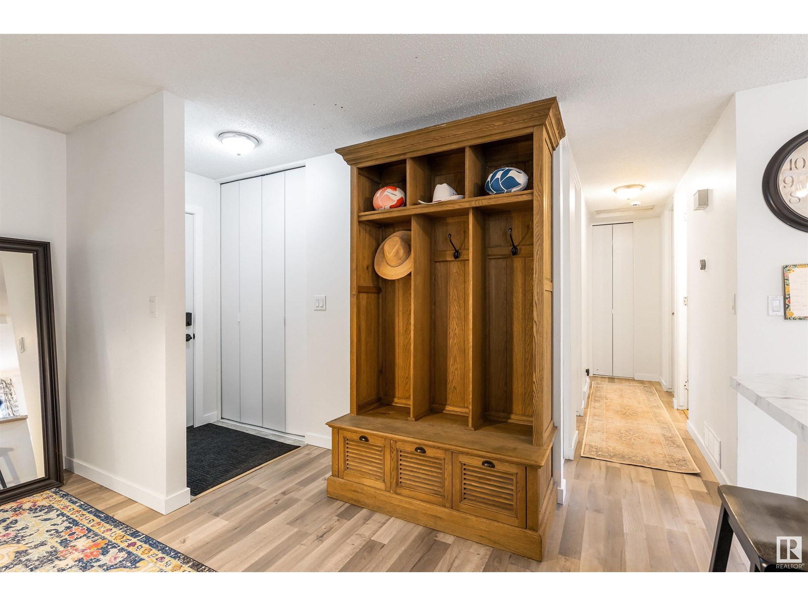 39 ST VITAL AV